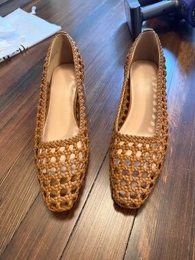 JustFab Woven Pointed-Toe Flats in Tan